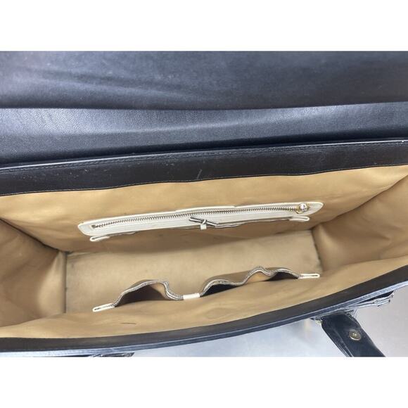 Henri Bendel Handbag Black Leather Top Handle Gold Hardware Classic Foldover - Picture 6 of 10